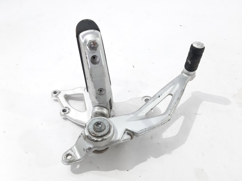 R 1200 r Педаль гальма заднього BMW R1200 R 2011-2014 35217728911 BMW R1200 R 2