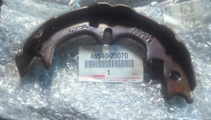 Барабанные. Колодка гальмівна барабанна TOYOTA 4654020070