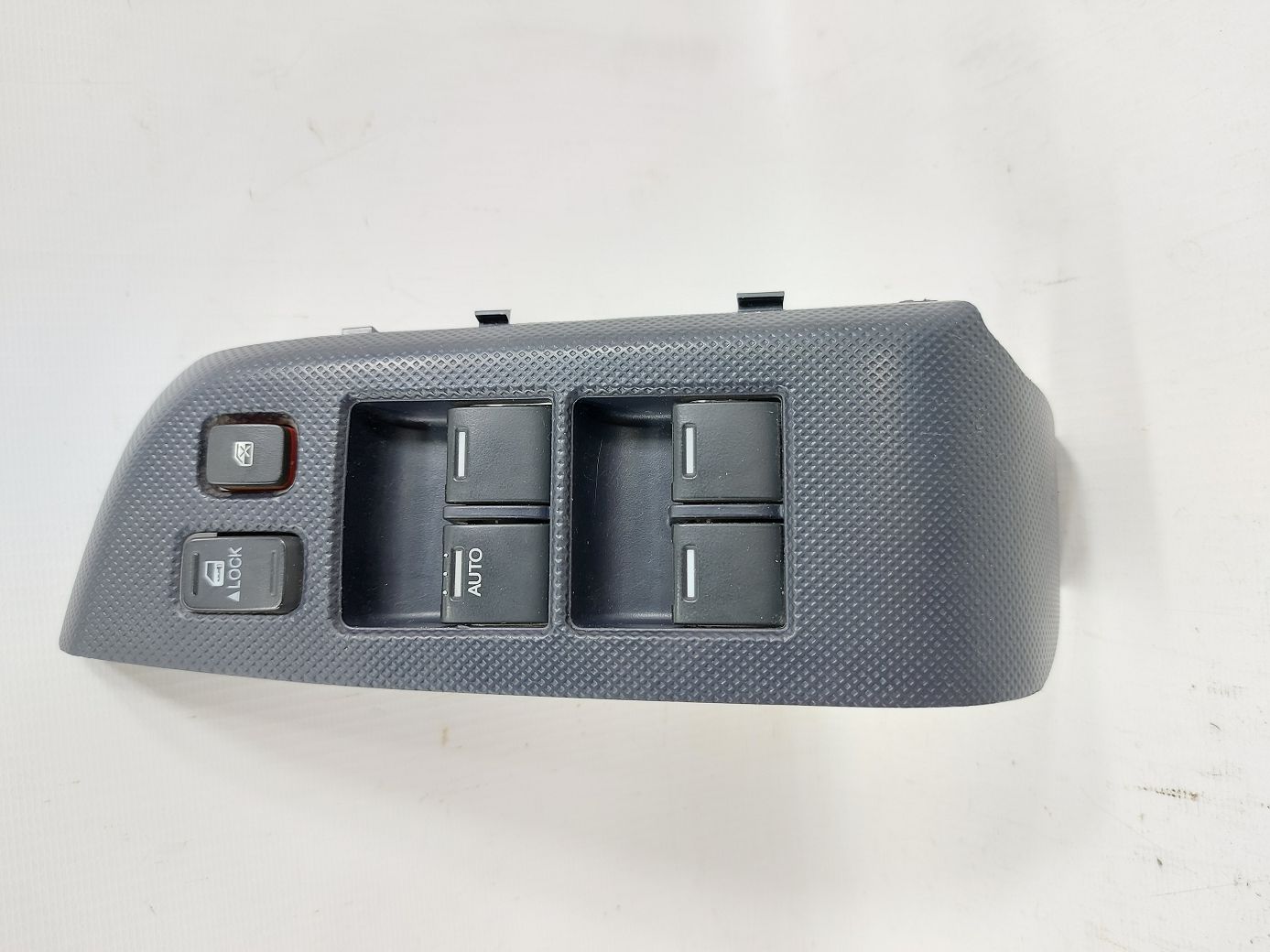 Insight. Кнопки керування склопідйомником двері передньої лівої Honda Insight 2010-2012 83597TM8A01ZA Honda Insight