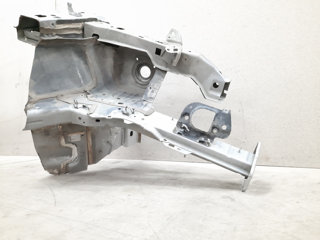 Dart Чверть передня права зі склянкою Dodge Dart 2013-2019 68105062AB Dodge Dart 15