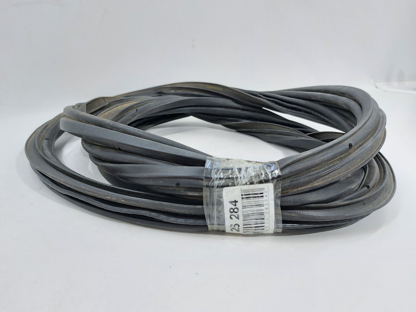 Volt. Ущільнювальна гумка кришки багажника Chevrolet Volt 2011-2015 22826591 Chevrolet Volt Volt. Ущільнювальна гумка кришки багажника Chevrolet Volt 2011-2015 22826591 Chevrolet Volt