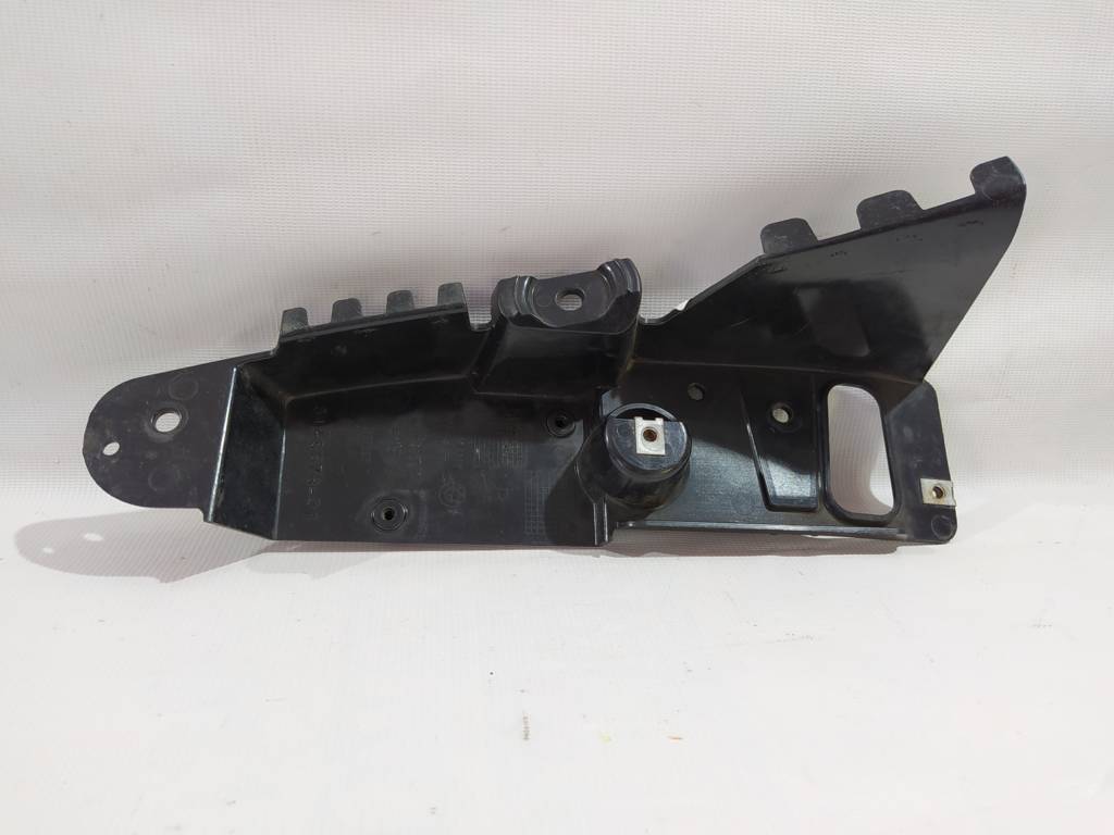 X3 Кронштейн бампера заднього правий BMW X3 2004-2010 51123448678 BMW X3 3 X3 Кронштейн бампера заднього правий BMW X3 2004-2010 51123448678 BMW X3 3