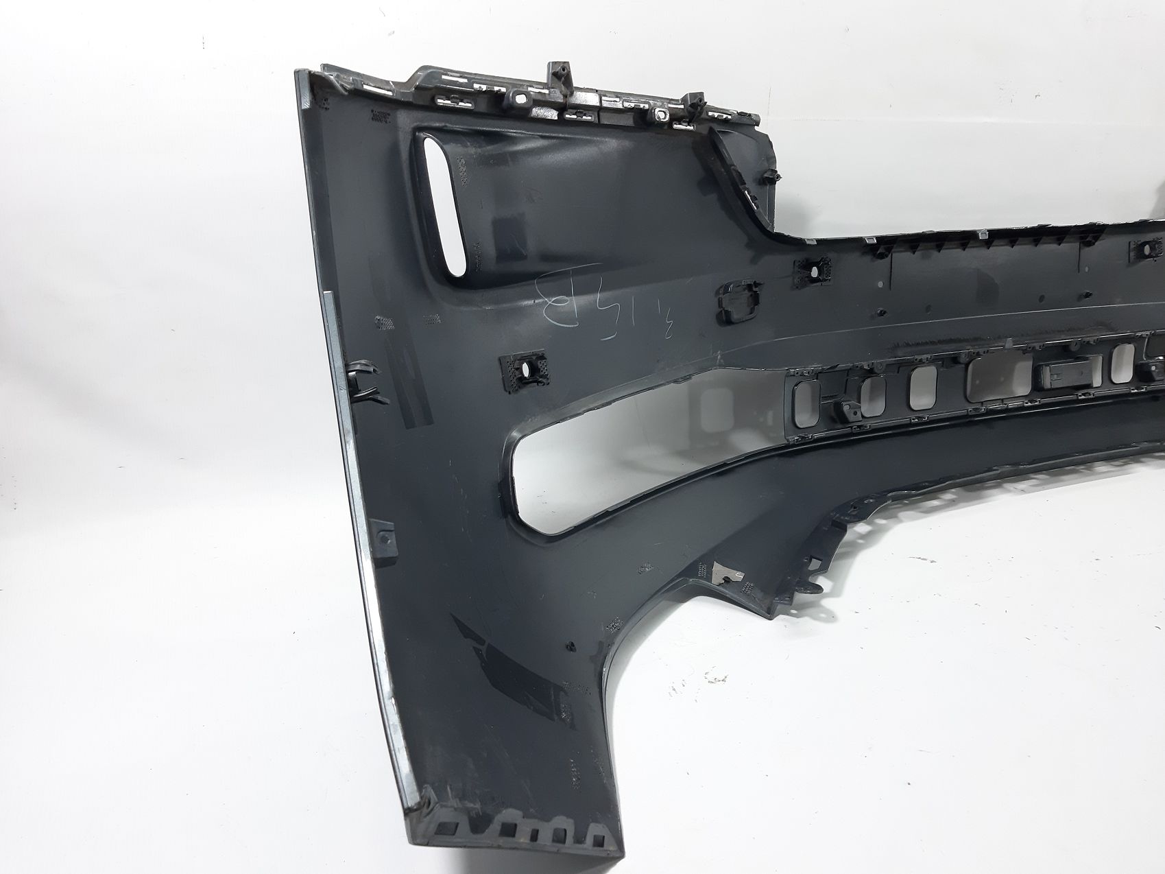 Передні бампери Бампер передній Zeekr 1 2022 8892500363C16 17