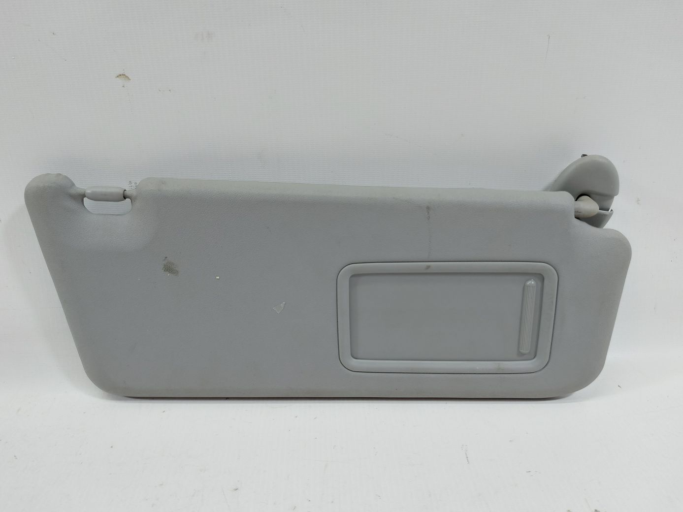 Scion iq Козирок сонцезахисний правий Toyota Scion IQ 2012-2015 7431074080B0 Toyota Scion IQ 2