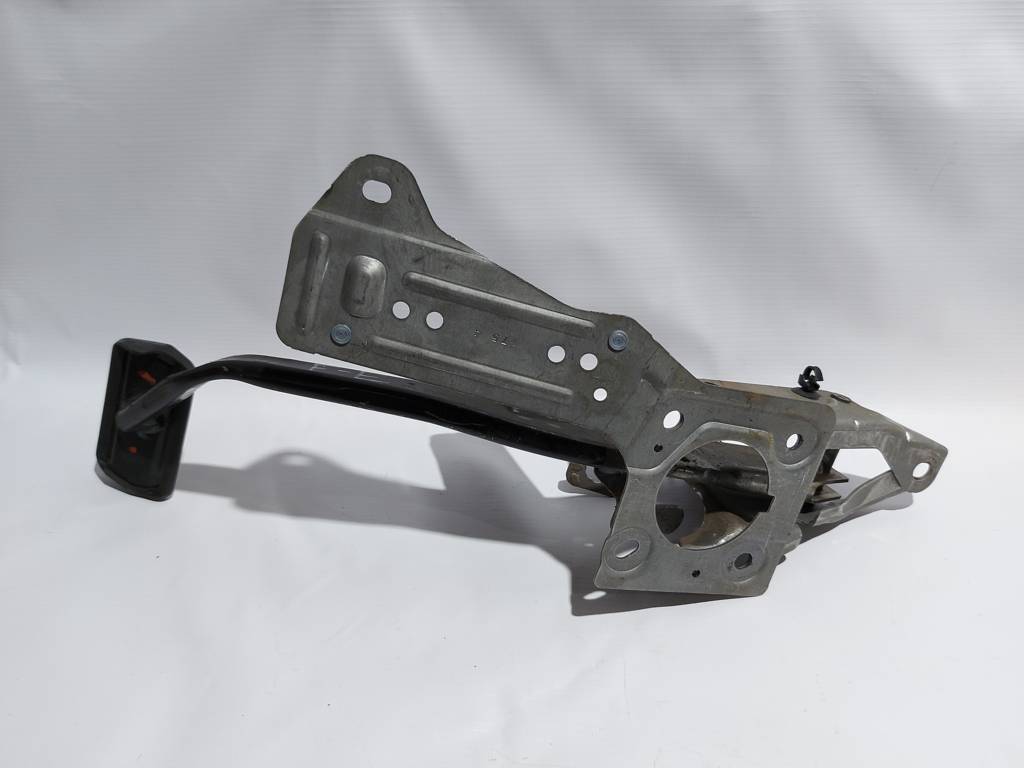 Escape Педаль тормоза Ford Escape 2014 AV6Z-2455-H Ford Escape 6