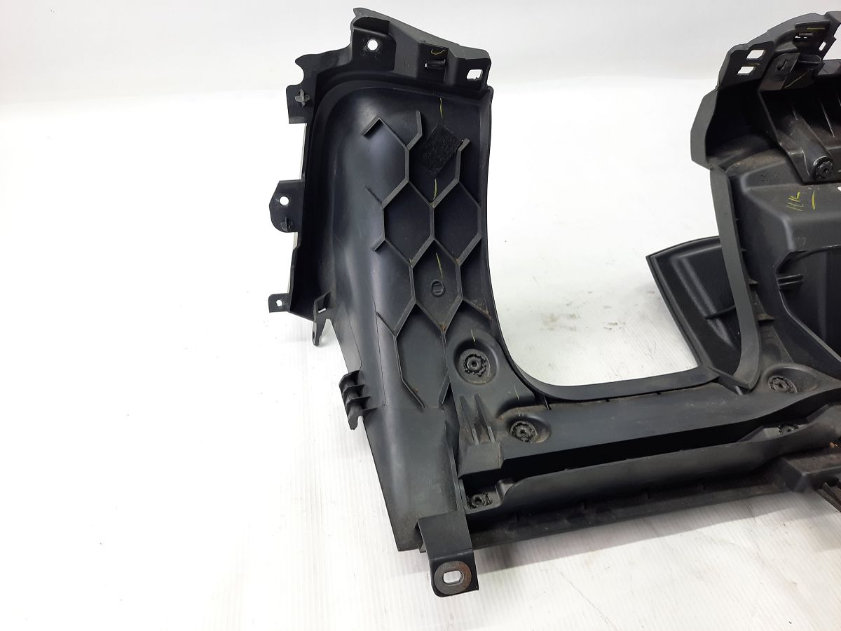 Passat s Накладка торпеди нижня ліва Volkswagen Passat S 2012-2015 561858365 Volkswagen Passat S 4