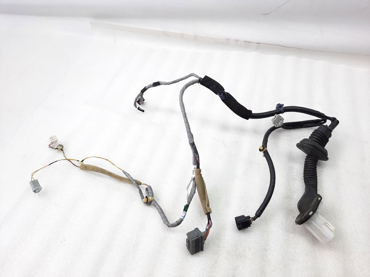 Accord Проводка двери передней правой Honda Accord 2008-2012 32752TA0A211A Honda Accord 3