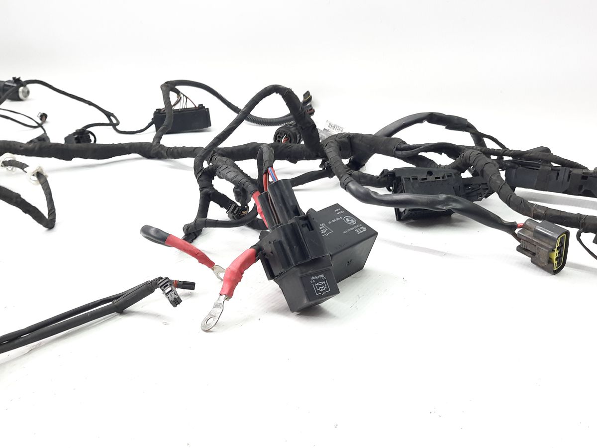 R 1200 Проводка основний BMW R 1200 2014 61118549370 BMW R 1200 12