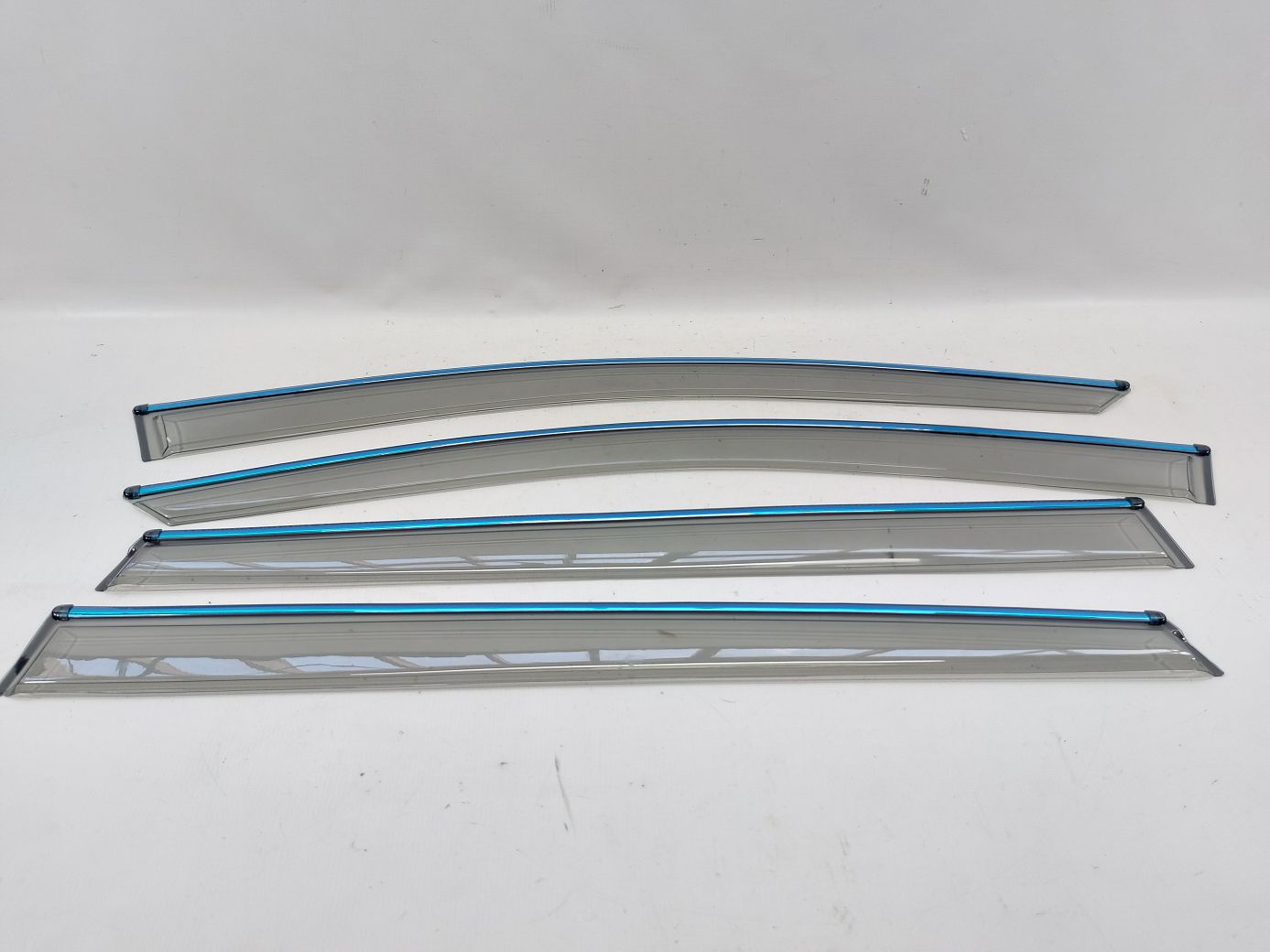 Ветровики боковых стекол. Дефлекторы окон (дефект) Volkswagen dflc00010 Volkswagen ID.6 Crozz