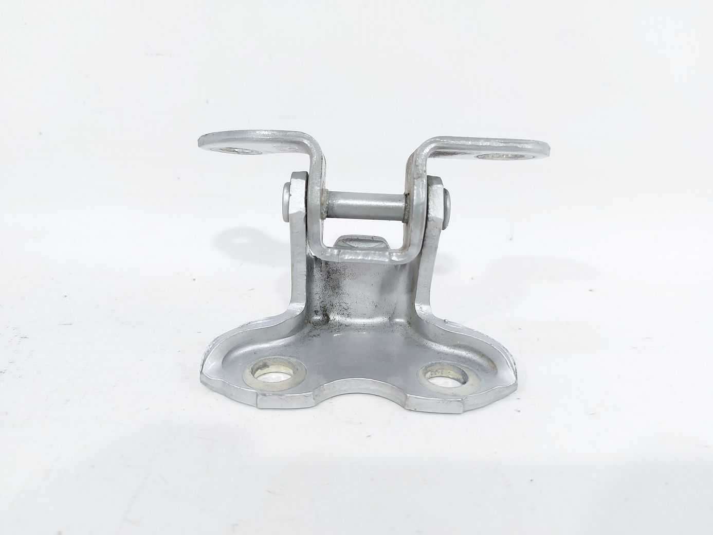 Camry Петля двері задньої лівої верхня Toyota Camry 2004-2021 6876020122 Toyota Camry 2