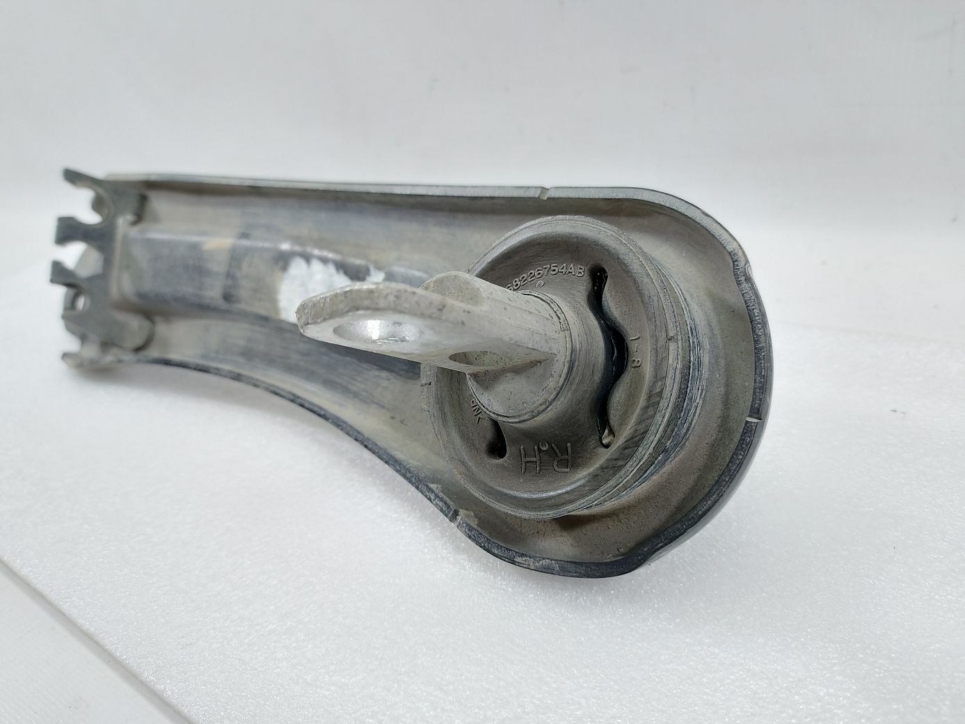 200 limited Важіль задній поздовжній правий Chrysler 200 Limited 2015-2017 68175510AB Chrysler 200 Limited 4