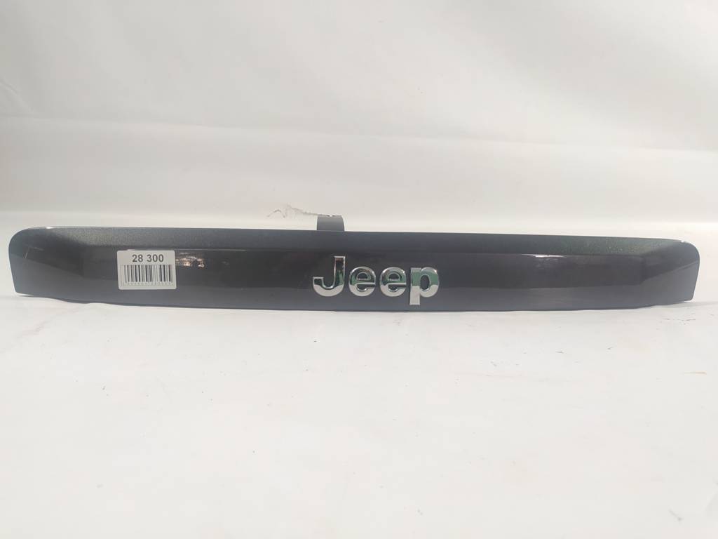 Compass Накладка подсветки номера крышки багажника Jeep Compass 2009-2017 1HS59RXFAC Jeep Compass 1