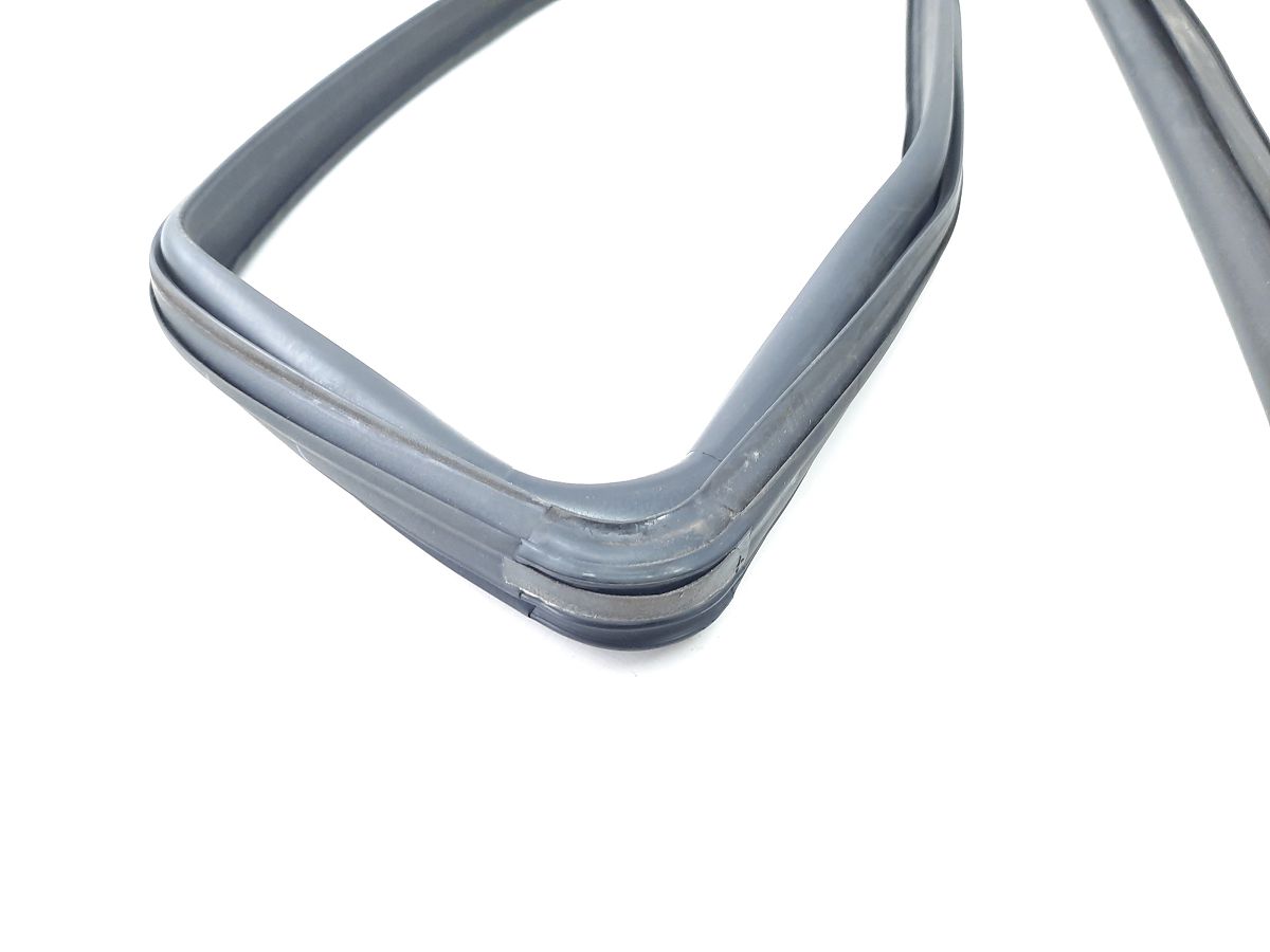 Journey Направляющая резинка стекла двери передней правой Dodge Journey 2009-2020 5076870AF Dodge Journey 10