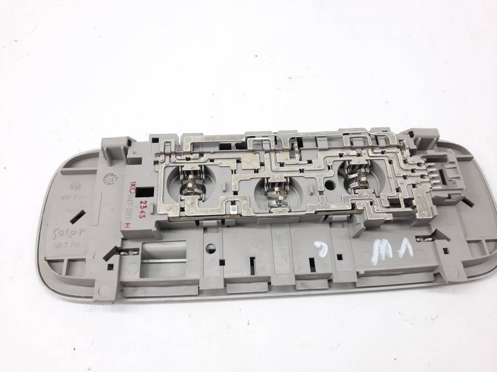Passat Ліхтар стельовий задній Volkswagen Passat 2009-2017 1K0947291H95T Volkswagen Passat 2