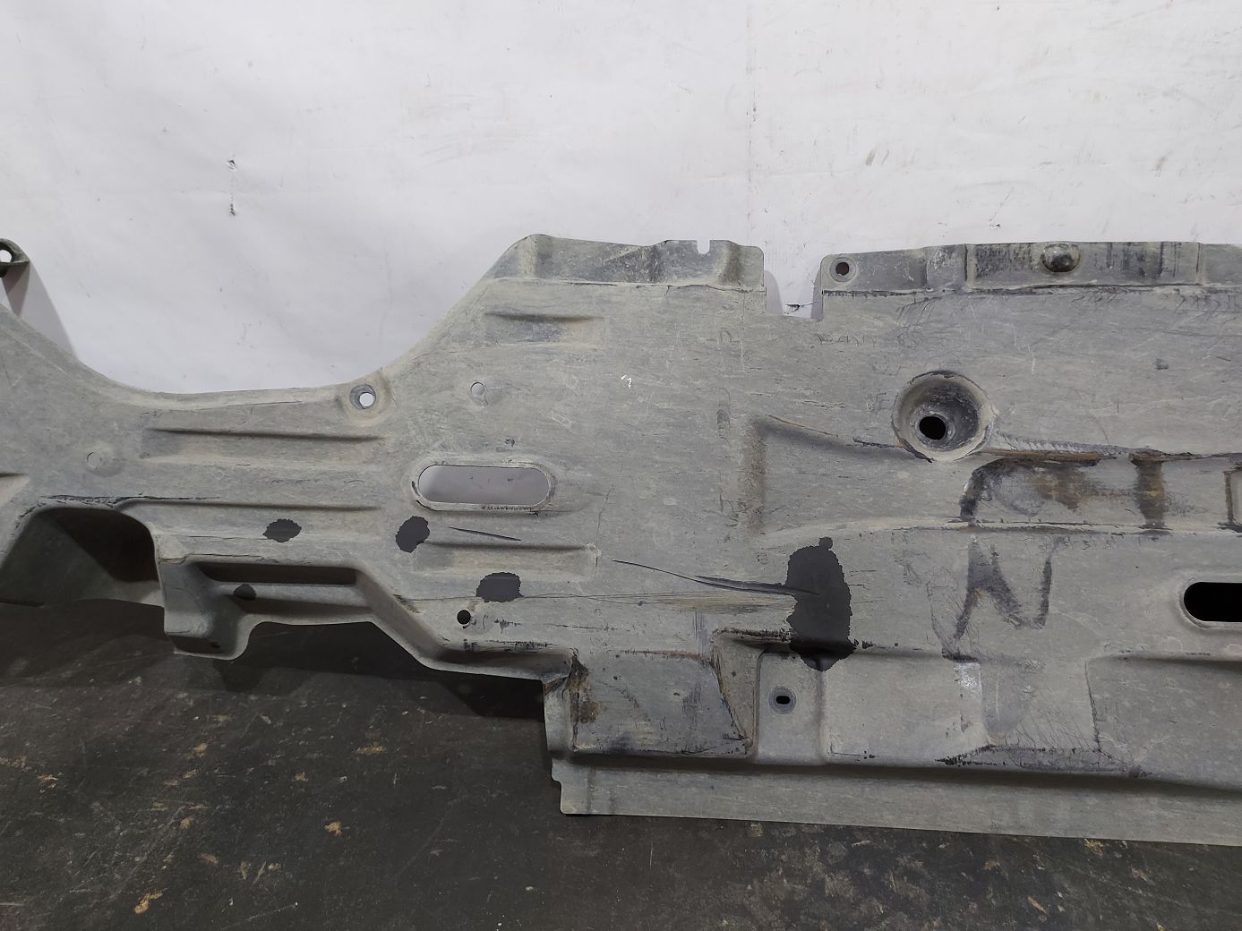 200 limited Защита днища левая Chrysler 200 Limited 2015-2017 68102929AC Chrysler 200 Limited 3