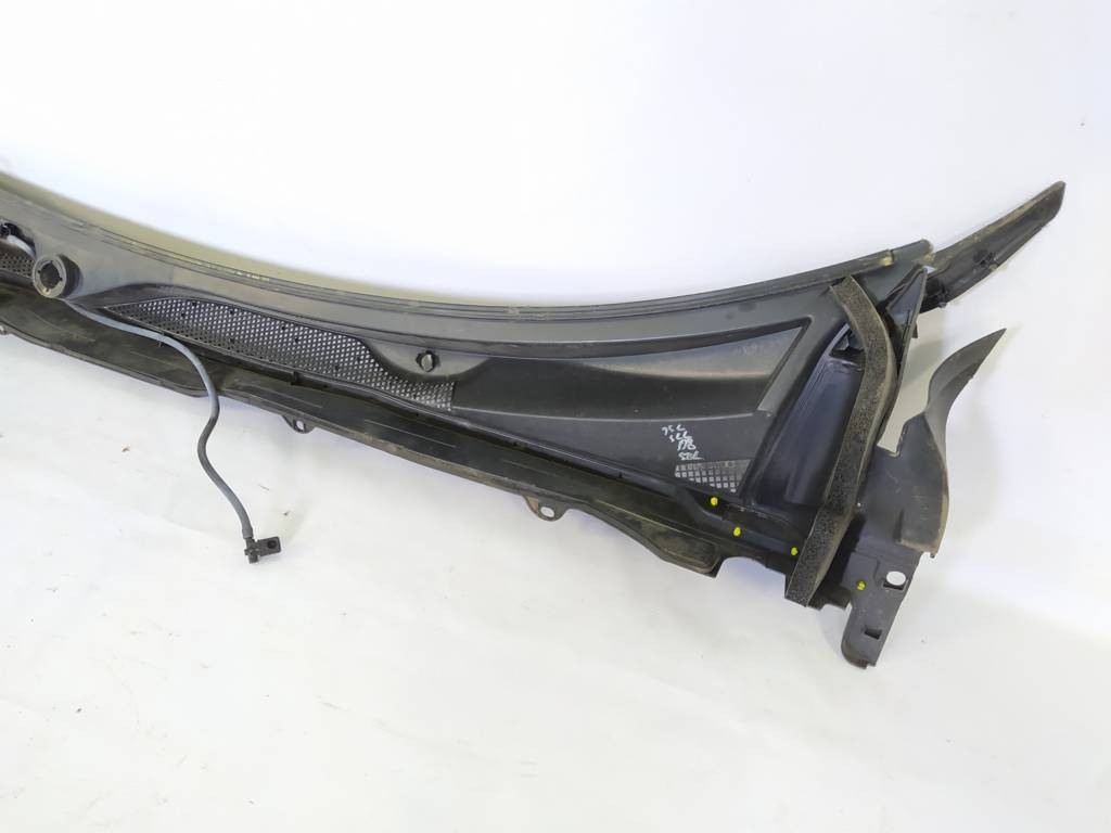 Malibu Накладка під лобове скло Chevrolet Malibu 2013-2016 22937516 Chevrolet Malibu 15