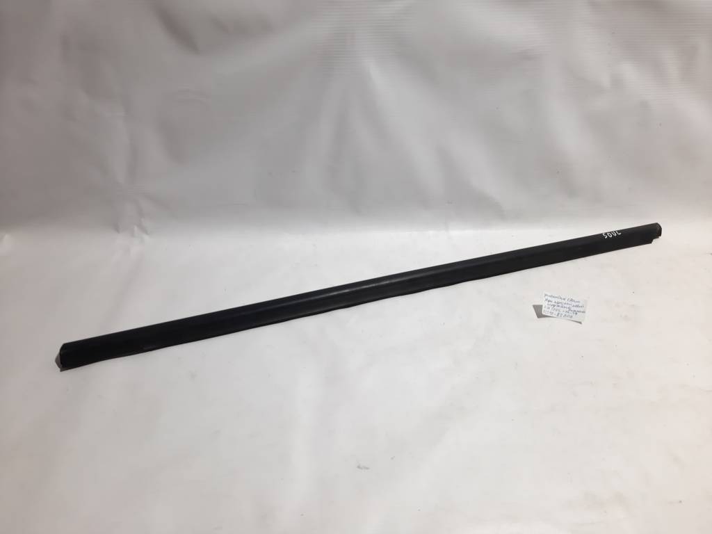 Soul Уплотнитель стекла двери передней левой наружной нижний Kia Soul 2014-2019 82210B2000 Kia Soul 4