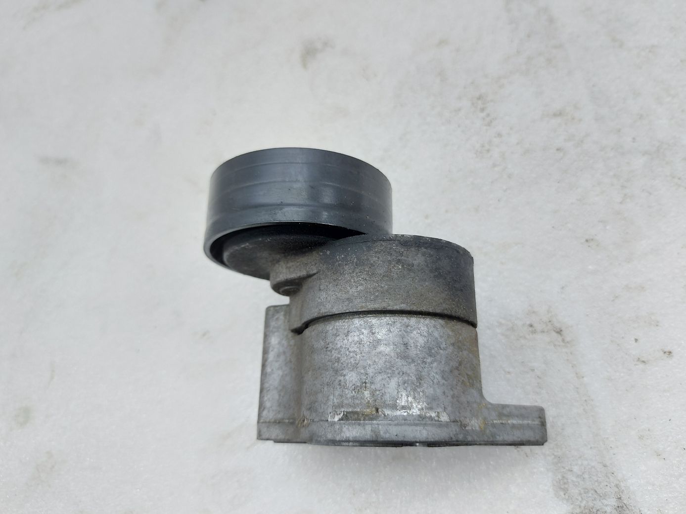 Avenger Ролик натяжной Dodge Avenger 2008-2014 4891595AE Dodge Avenger 4