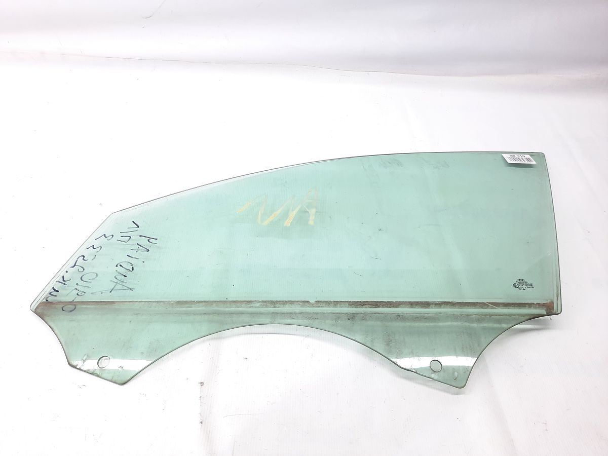 A4. Скло дверей передньої лівої Audi A4 2009-2012 8K0845201C Audi A4