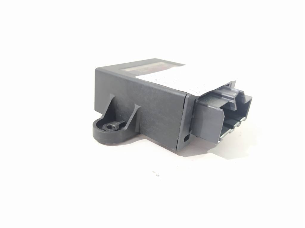 Fusion Блок управления двери задней правой Ford Fusion 2013-2017 DG9T14B534BD Ford Fusion 2