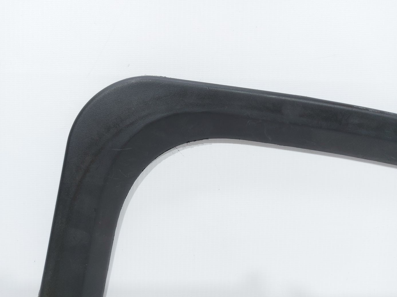 Volt Накладка арки дверей задньої правої Chevrolet Volt 2011-2015 22785439 Chevrolet Volt 4