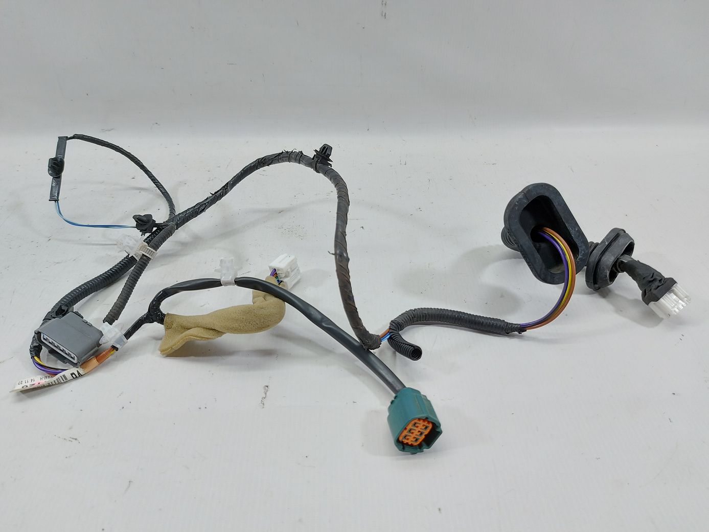 Altima. Проводка двери задней правой Nissan Altima 2013-2018 241263TA0A Nissan Altima