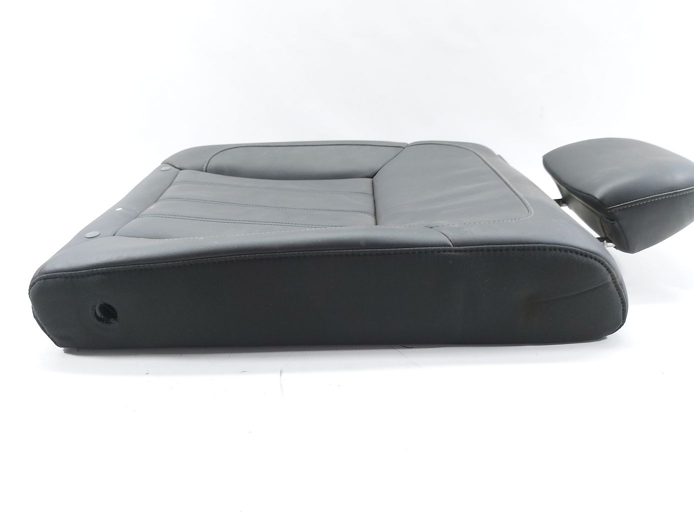 Regal Спинка заднього ряду сидінь права (чорна шкіра) Buick Regal 2012-2016 23191406 Buick Regal 7