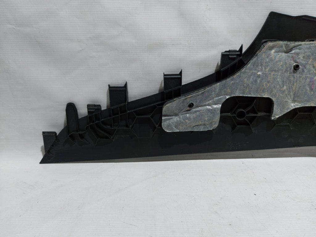 Passat s Обшивка центральної консолі ліва Volkswagen Passat S 2012-2020 561863045A82V Volkswagen Passat S 15