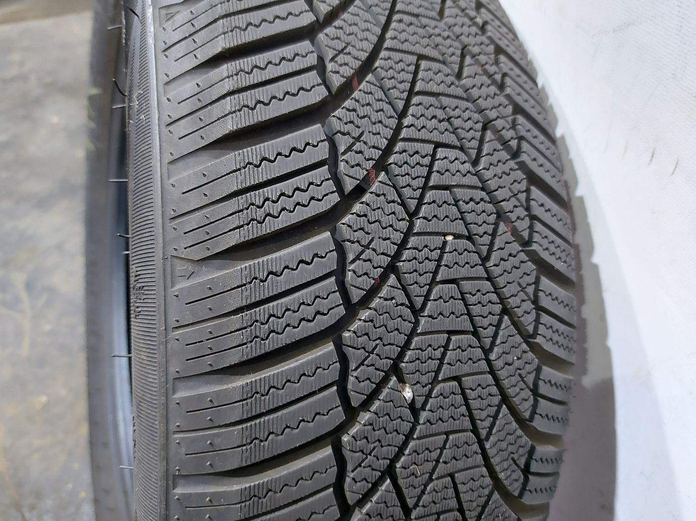  Гума Ilink snowgripper 185/55R16 4