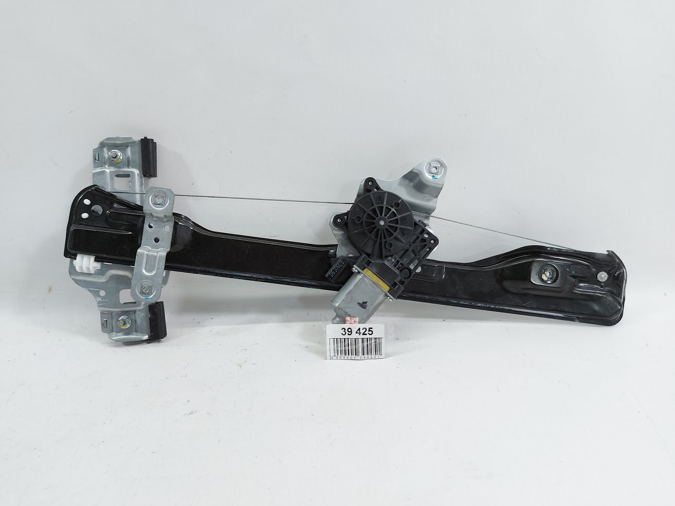 Trax. Стеклоподъемник двери передней правой Chevrolet Trax 2015-2021 95298982 Chevrolet Trax