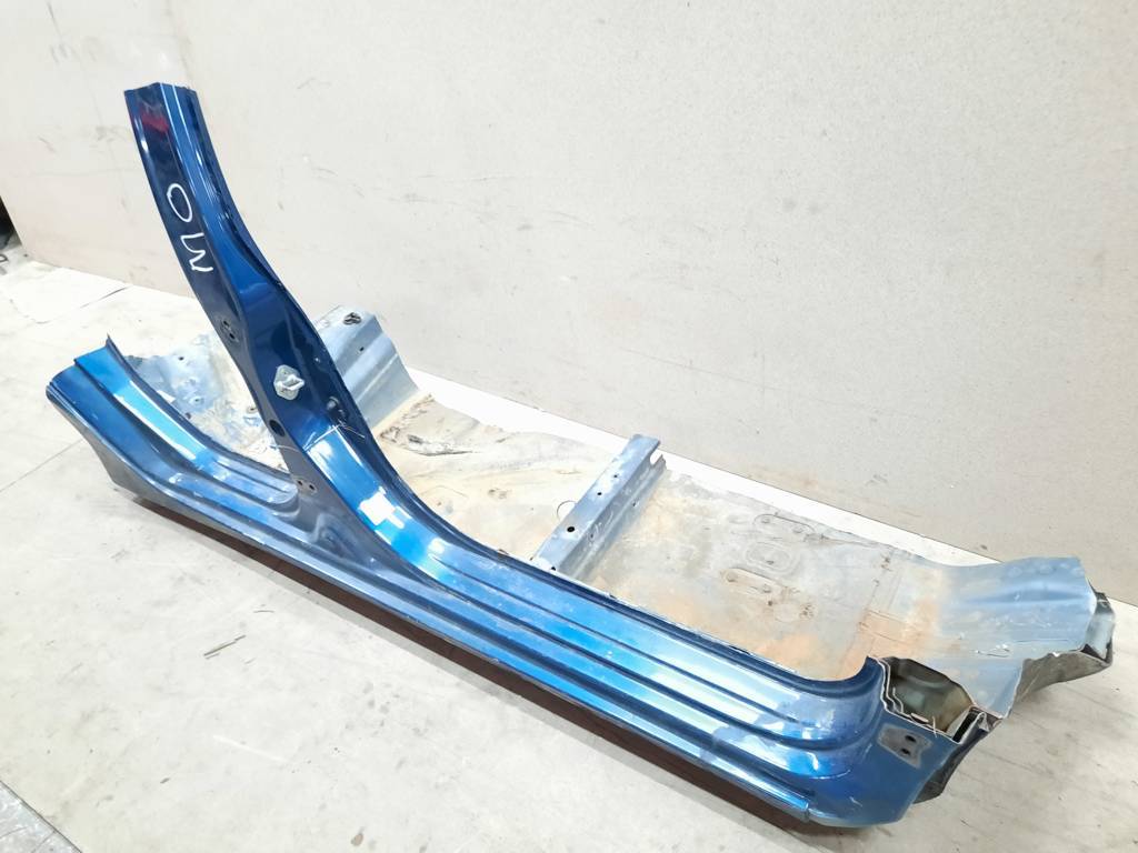 Insight Поріг правий (стійкий) металевий центральний Honda Insight 2012-2014 64220TM8A50ZZ Honda Insight 2