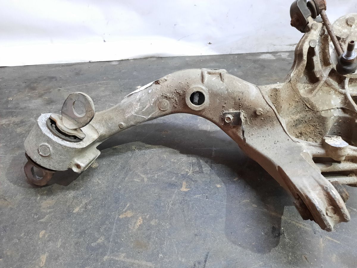 Dart Поворотний кулак задній лівий Dodge Dart 2013-2014 68080587AE Dodge Dart 3