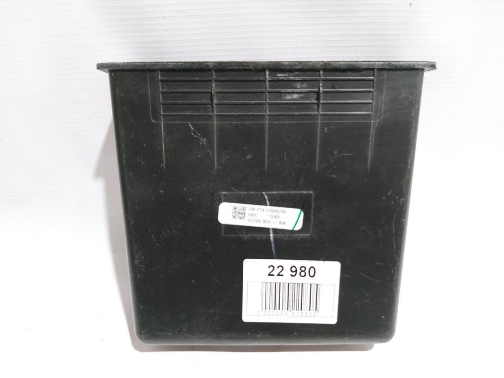 Ats. Вставка в бардачок Cadillac ATS 2013-2019 22868785 Cadillac ATS Ats. Вставка в бардачок Cadillac ATS 2013-2019 22868785 Cadillac ATS