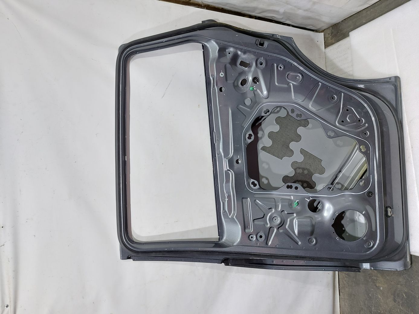 Двери Дверь задняя правая (темно-серая) Volkswagen ID.6 `2021 Volkswagen ID.6 11