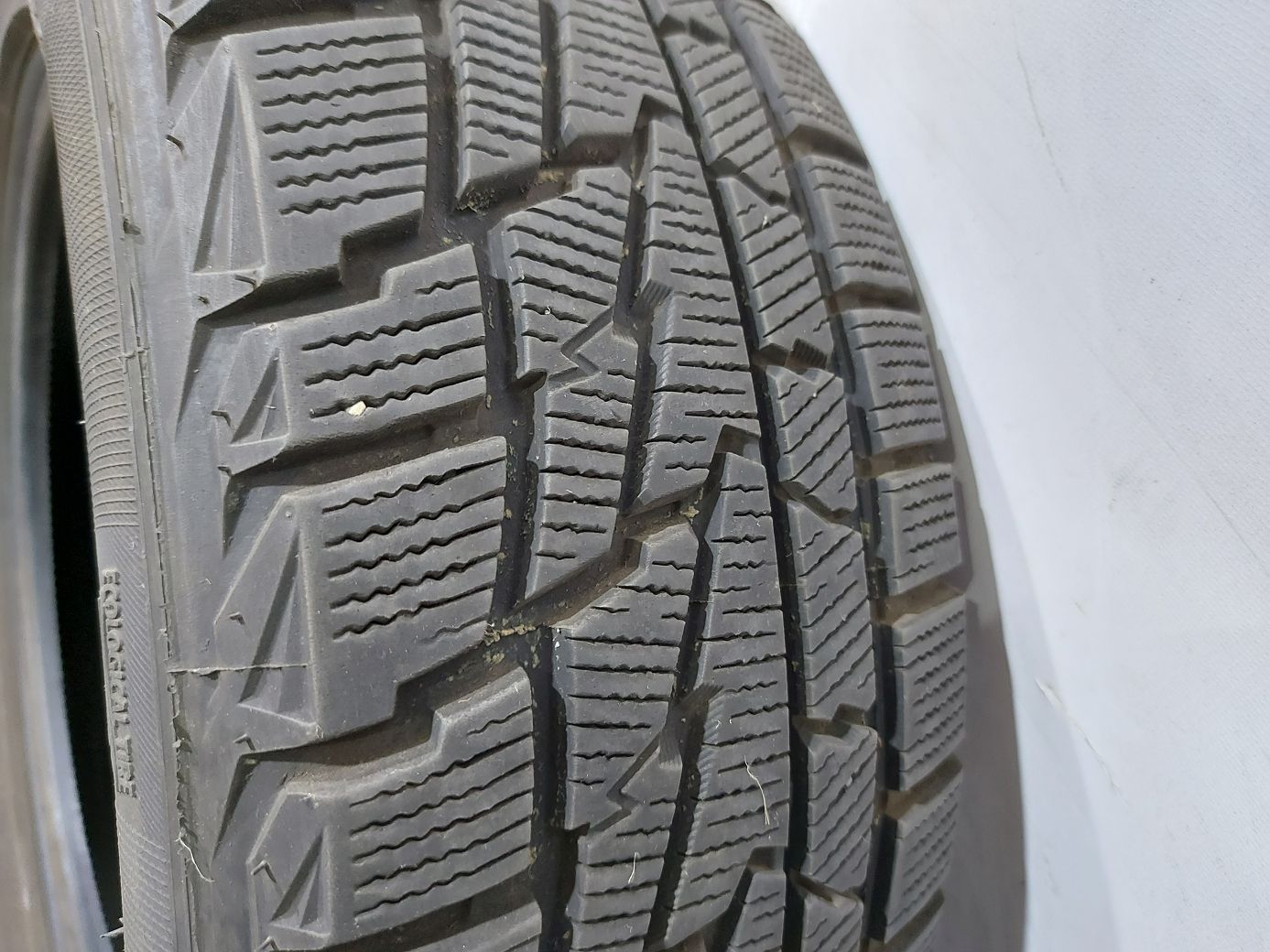  Резина Premiorri Viamaggiore ZPlus 95Hi 215/60R16 9