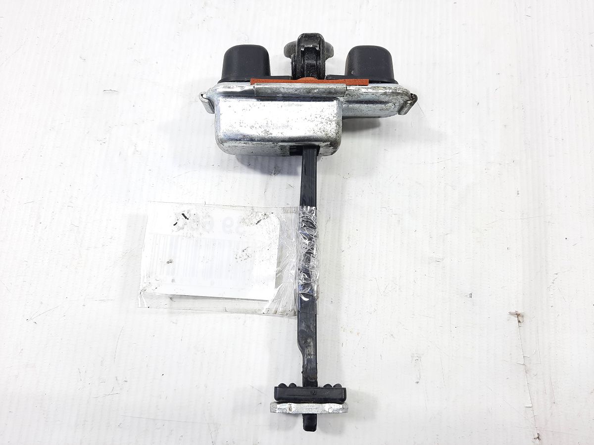 Cadenza. Обмежувач дверей задньої правої Kia CADENZA 2014-2016 793803R010 Kia CADENZA Cadenza. Обмежувач дверей задньої правої Kia CADENZA 2014-2016 793803R010 Kia CADENZA