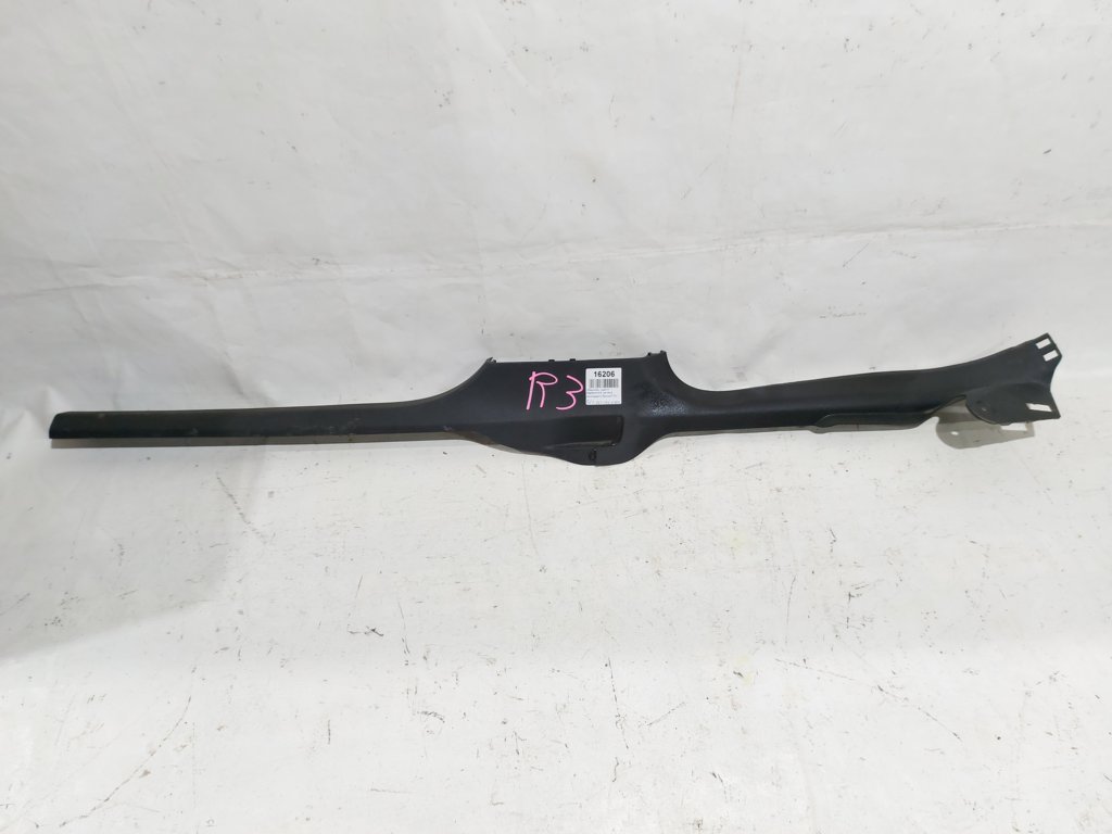 Passat s Обшивка порога внутрішня права Volkswagen Passat S 2012-2019 561853372C82V Volkswagen Passat S 17