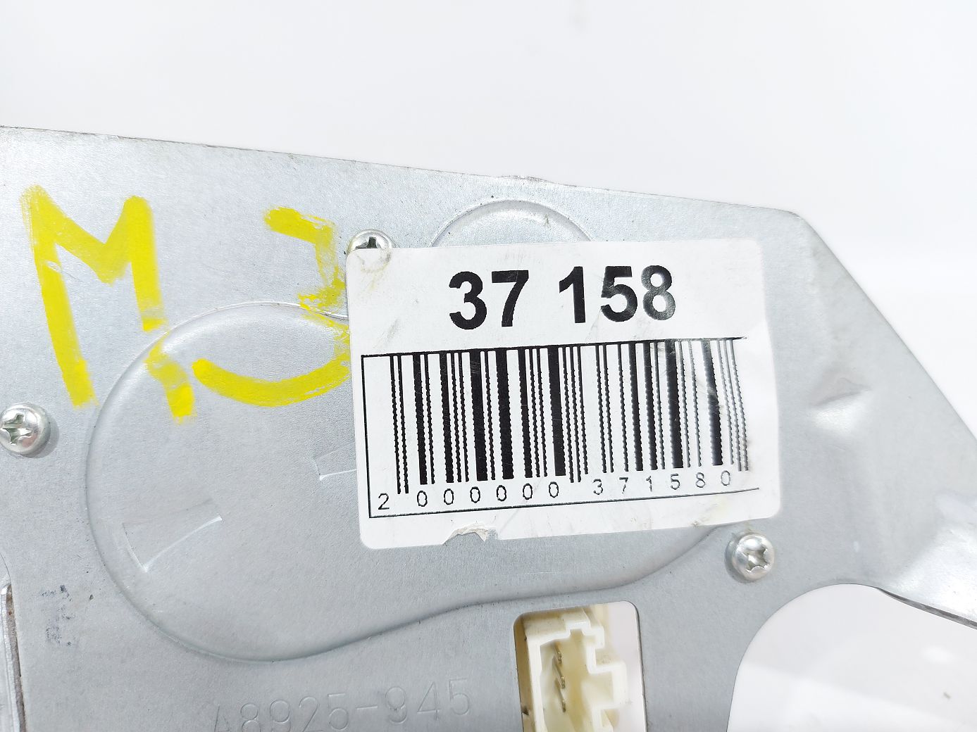 Equinox Моторчик стеклоочистителя заднего Chevrolet Equinox 2010-2017 25788749 Chevrolet Equinox 5 Equinox Моторчик стеклоочистителя заднего Chevrolet Equinox 2010-2017 25788749 Chevrolet Equinox 5