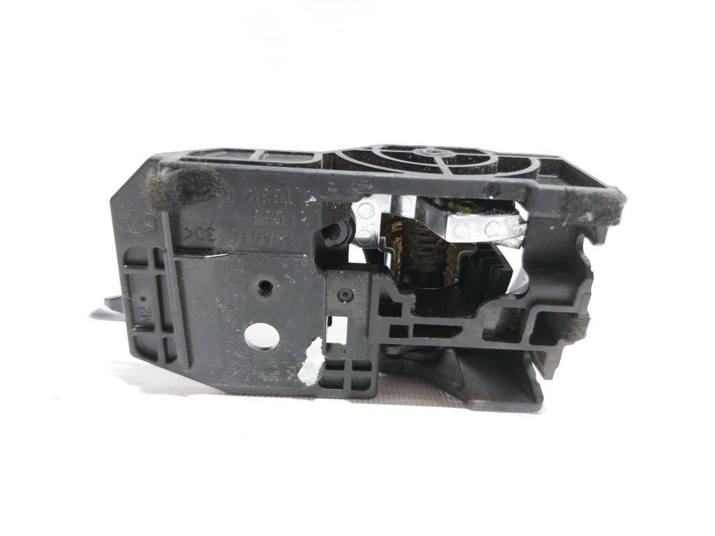 3 Ручка двери внутренняя правая Mazda 3 2014-2018 BHN958330B Mazda 3 3