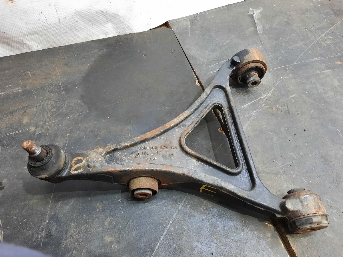 Charger Рычаг передний нижний правый Dodge Charger 2013-2021 5168282AB Dodge Charger 3