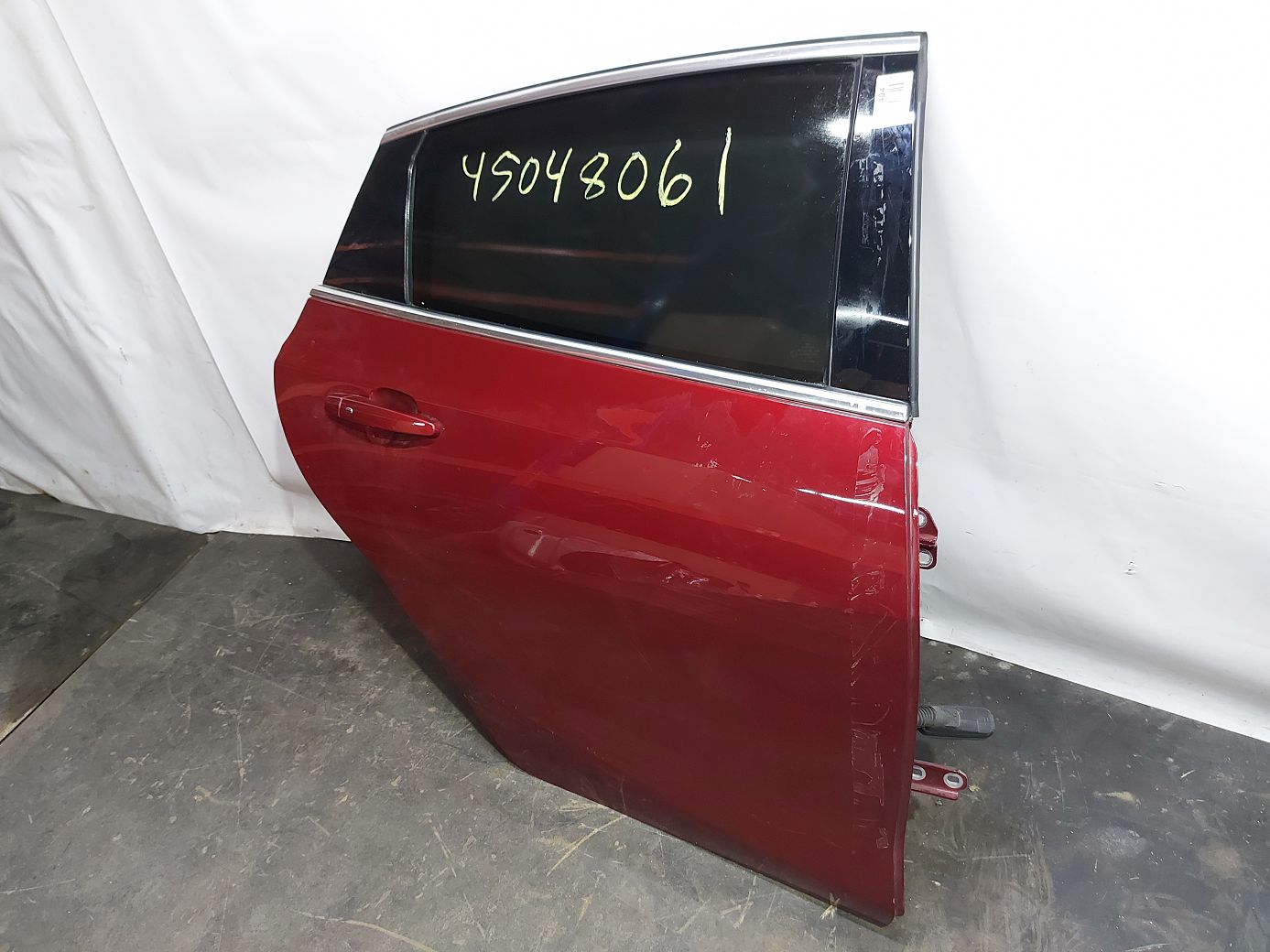 Malibu. Дверь задняя правая в сборе Chevrolet Malibu 2016-2021 84103473 Chevrolet Malibu