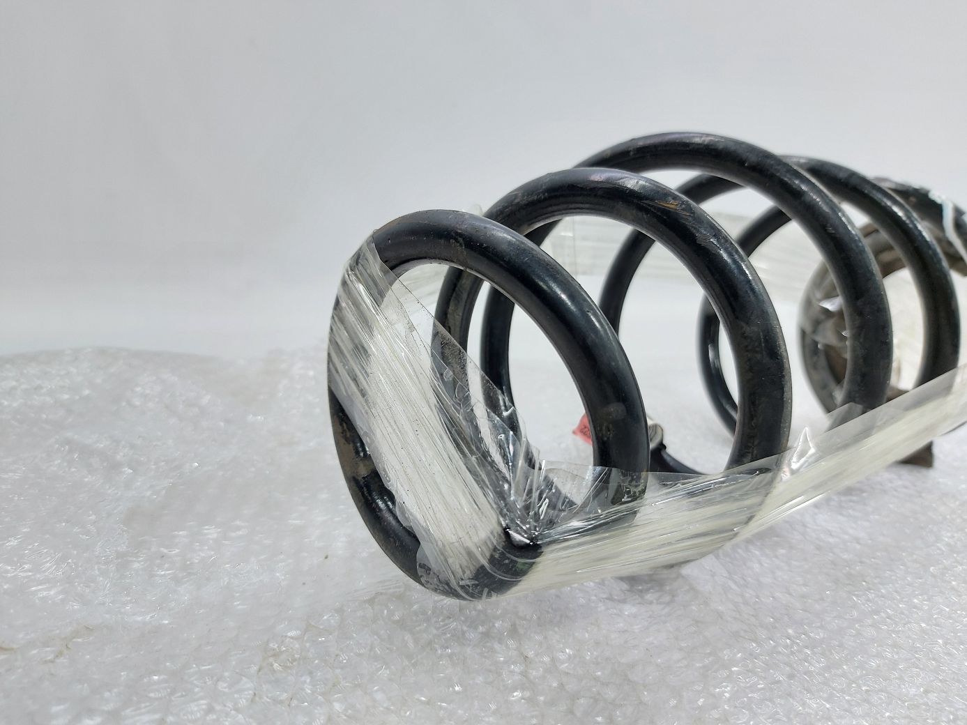 Regal Пружина передня Buick Regal 2013-2017 22863829 Buick Regal 3