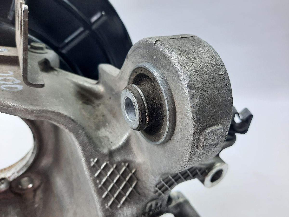 200 limited Поворотний кулак задній лівий Chrysler 200 Limited 2015-2017 68200071AC Chrysler 200 Limited 14