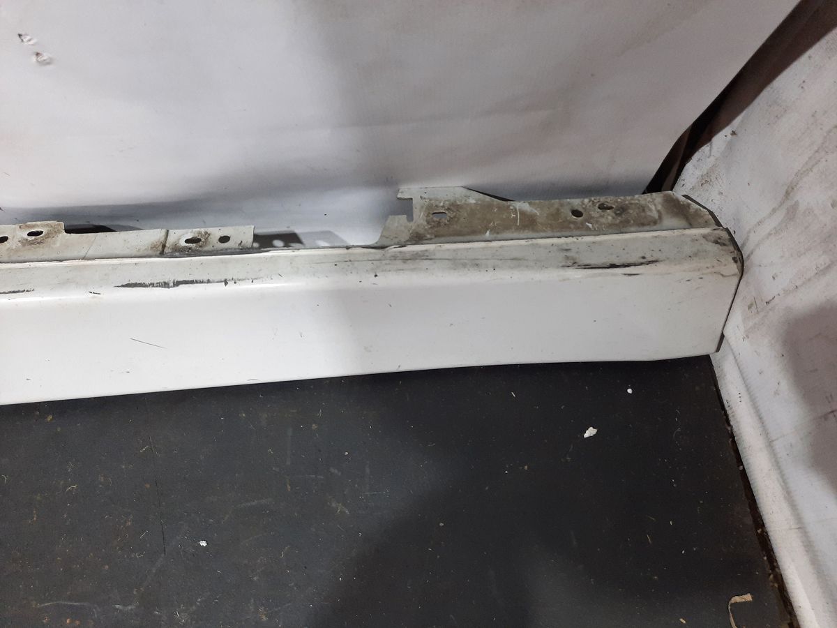 328i xdrive Поріг лівий (пластик) BMW 328i xDrive 2013-2016 51777312751 BMW 328i xDrive 5