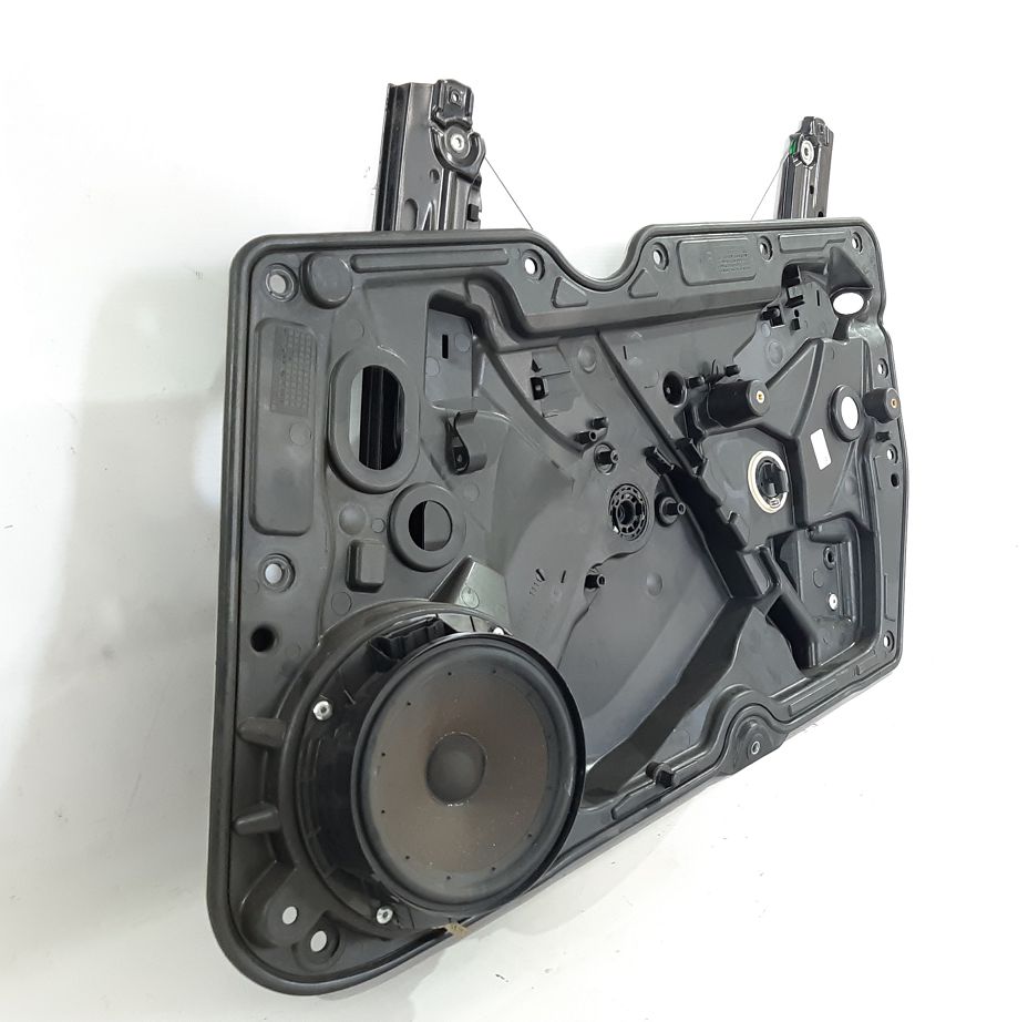 Golf Плита стеклоподъёмника двери передней правой Volkswagen Golf 2010-2014 5K0837462D Volkswagen Golf 8