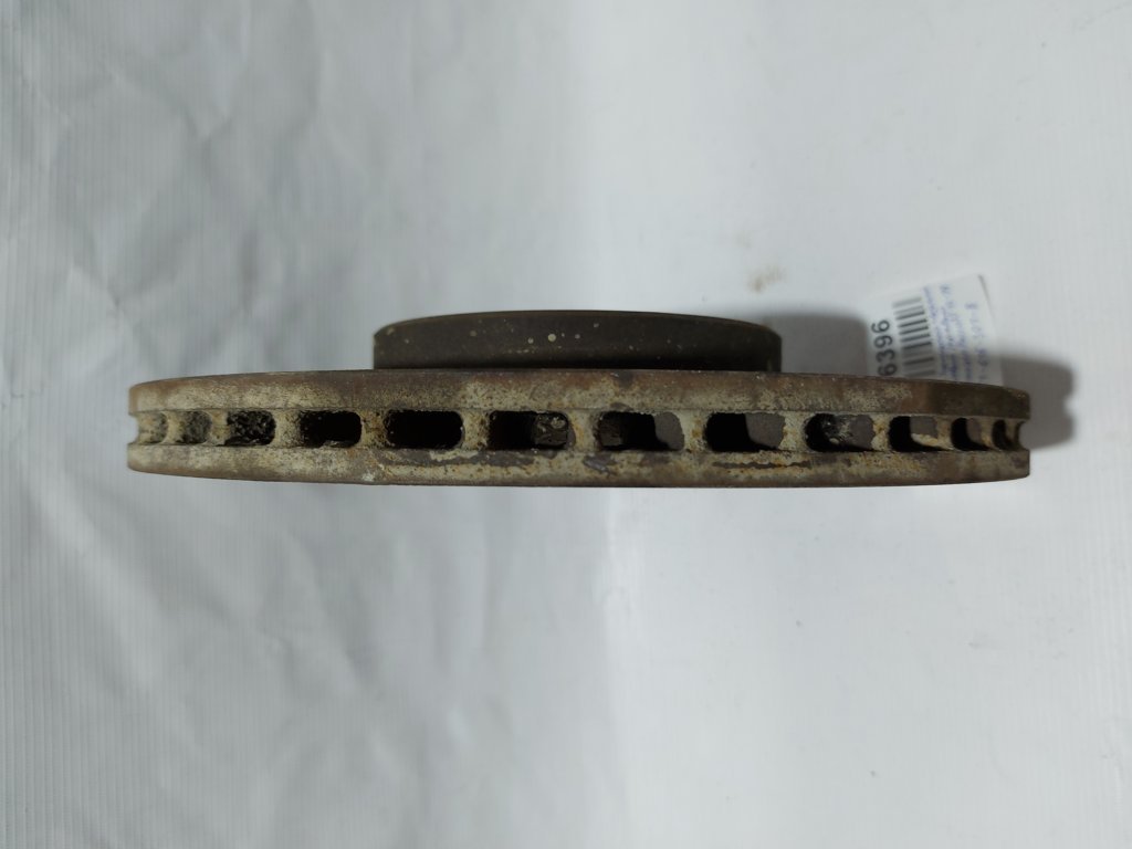 Passat s Диск гальмівний передній лівий/правий Volkswagen Passat S 2012-2019 561615301B Volkswagen Passat S 3