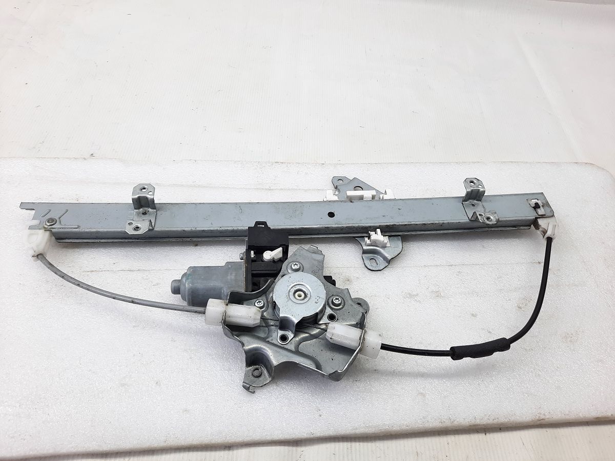 Cube. Стеклоподъемник двери передней правой Nissan Cube 2009-2014 807201FA1C Nissan Cube