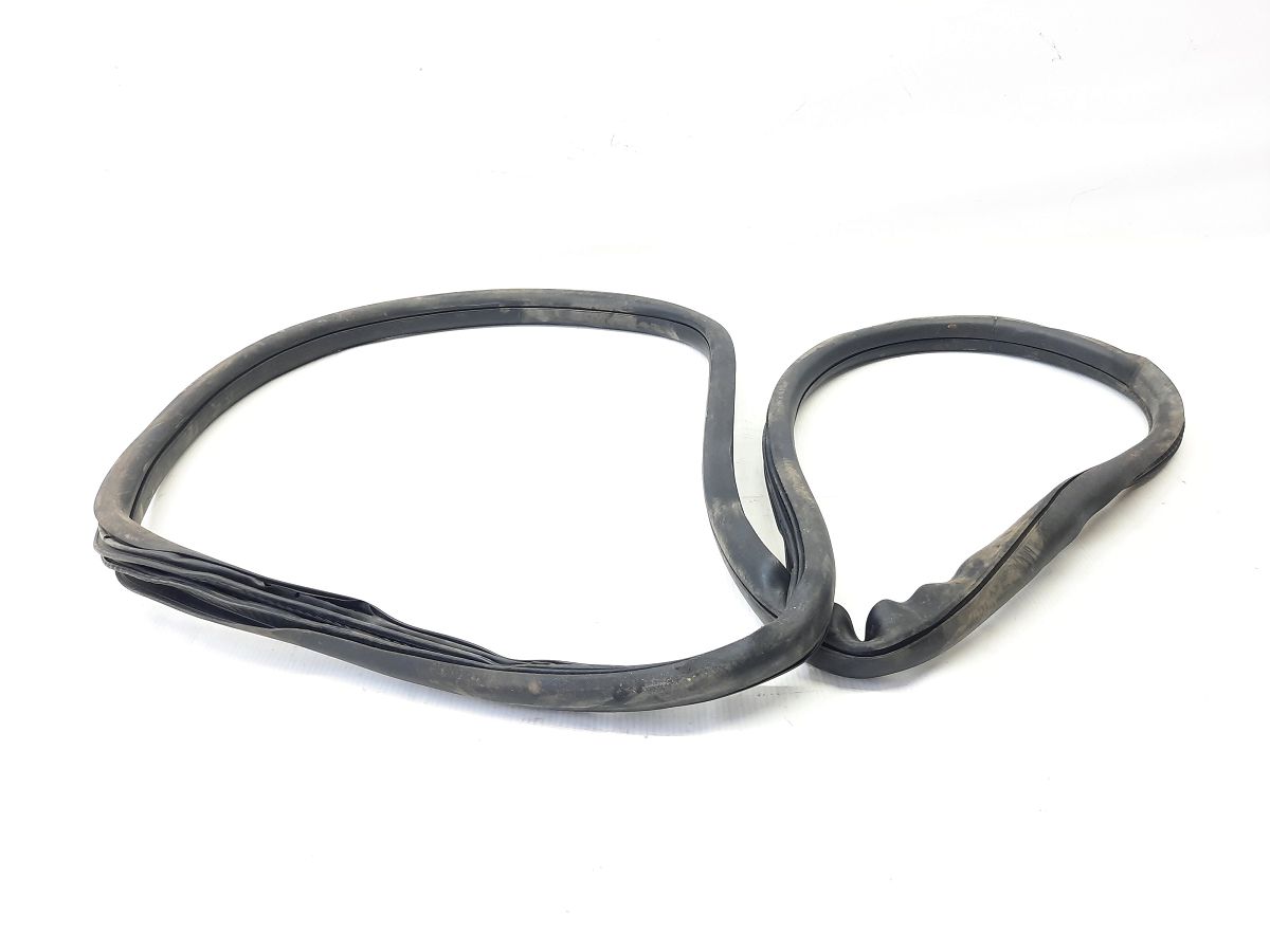 Ats Ущільнювальна гумка отвору дверей задньої лівої/правої Cadillac ATS 2013-2018 23124161 Cadillac ATS 7