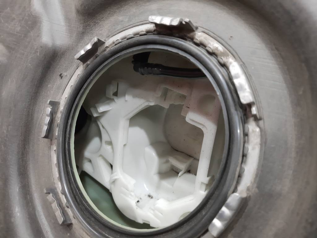 7 series Топливный бак BMW 7 2009-2015 16117267498 BMW 7 4