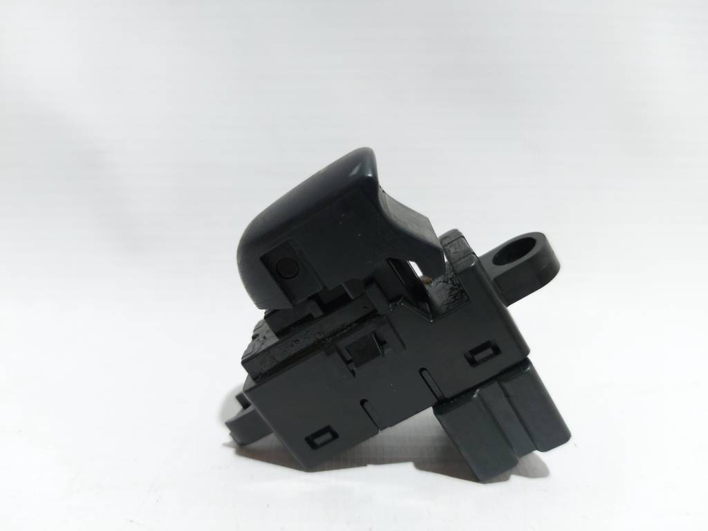 Altima Кнопка склопідйомника двері задньої правої Nissan Altima 2011-2018 254113TA3A Nissan Altima 3